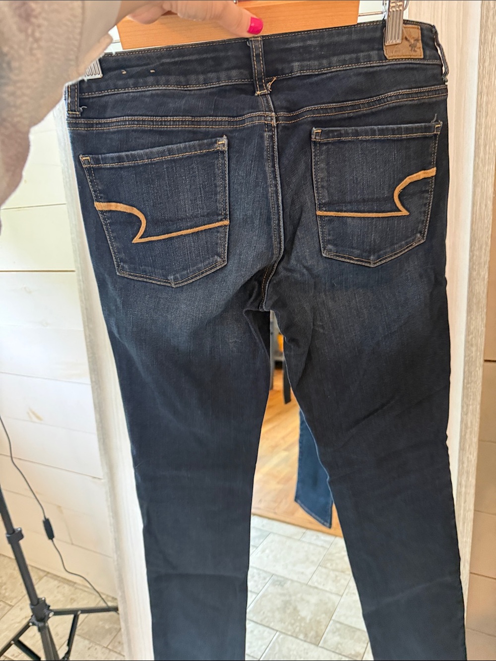 American Eagle Outfitters Dark Blue Straight-Leg Women’s Jeans - Picture 5 of 6